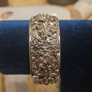 Whiting And Davis Silver Flower Bracelet
